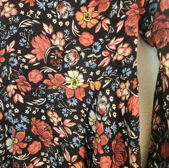 NWT AEO Floral Print Bell-sleeve Dress - Picture 3 of 6